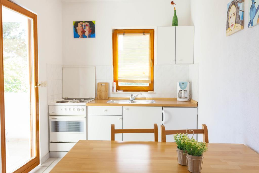 Meri Apartments - Puharic Makarska Quarto foto